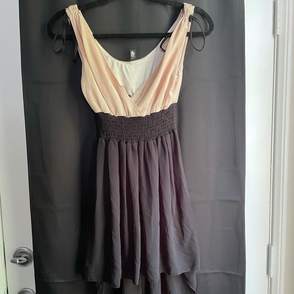 Cute high low dress!!